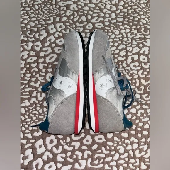 Saucony jazz shoes!