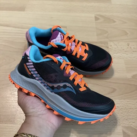 SAUCONY Peregrine 11 Running Shoes Women’s Size 5 Black Orange Sneakers