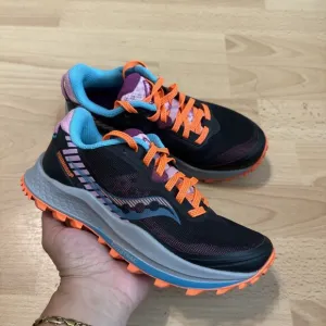 SAUCONY Peregrine 11 Running Shoes Women’s Size 5 Black Orange Sneakers