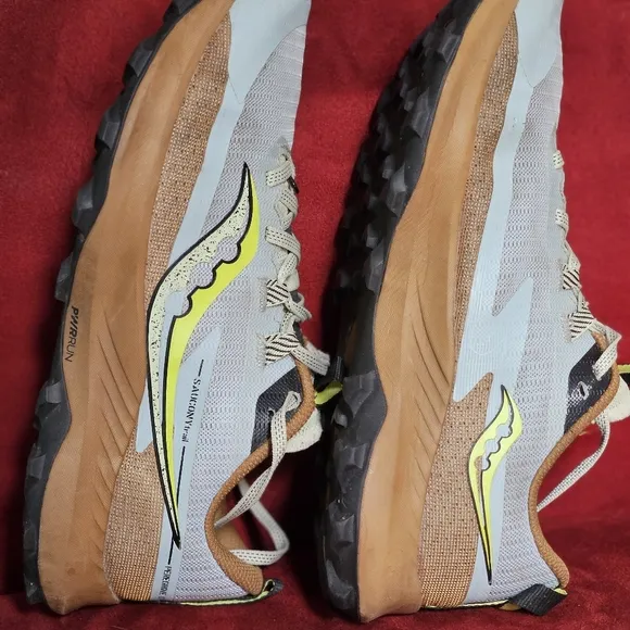 SAUCONY Peregrine 13 Trail Running Shoes Women's Sz 10 Glacier/Bronze