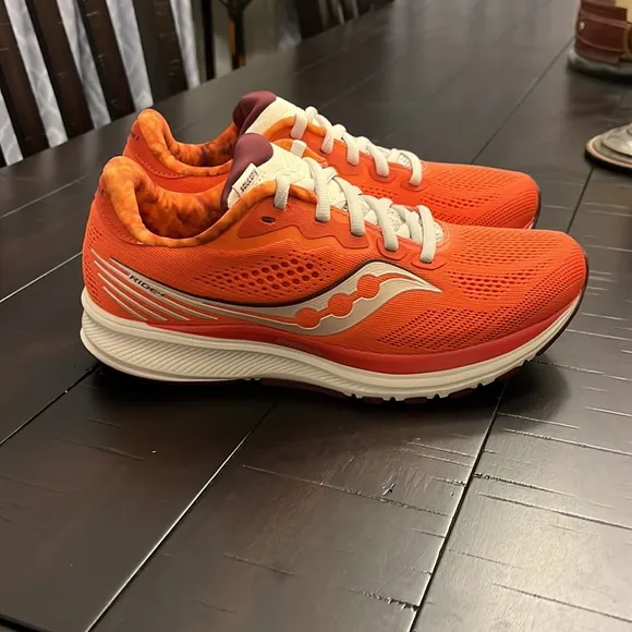 Saucony Sweet Potato That’s How Casserole Thanksgiving Ride 14 shoes Women’s 7