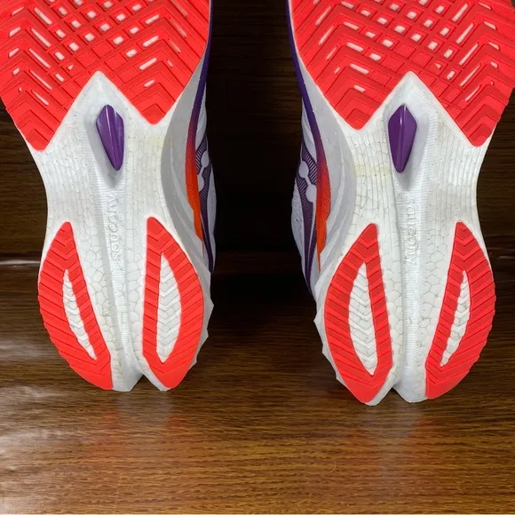 Saucony Women’s Shoe Size 7