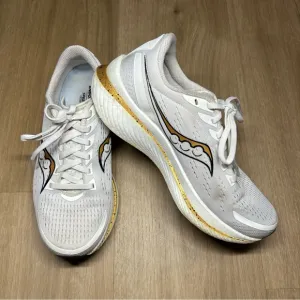 Saucony women’s speed 3 endorphin shoes 8.5