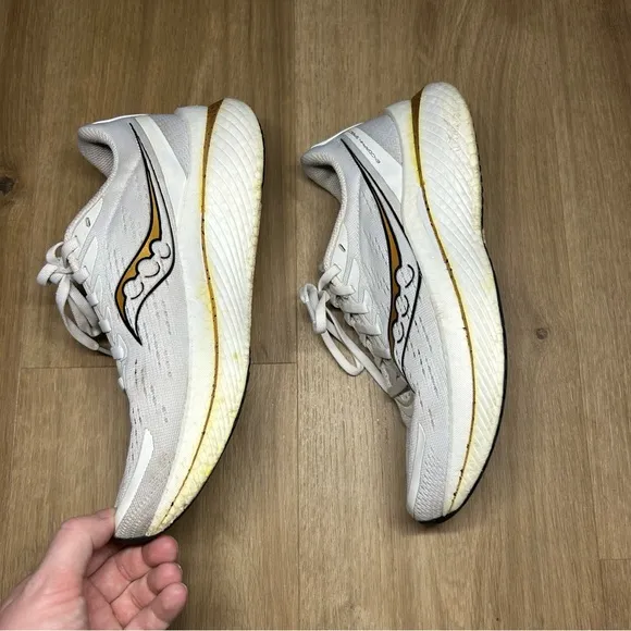 Saucony women’s speed 3 endorphin shoes 8.5