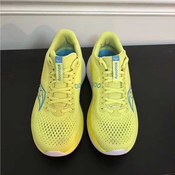 Saucony Women's Yellow Running Shoes (10)