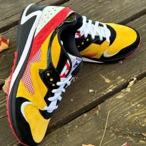 Saucony/bodega size 9 men’s athletic shoes