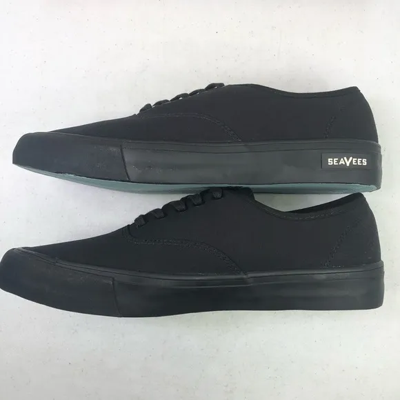 SEAVEES Men’s Legend Sneaker Standard Shoes