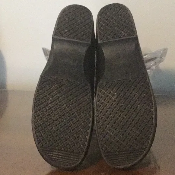 Shoes for Crews brand Kelsey black leather size 10 water resistant nonslip