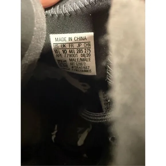 Size 10.5 Authentic Adidas Yeezy Basketball Quantum Frozen Blue