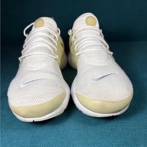 Size 11 - Women’s Nike Air Presto White shoes