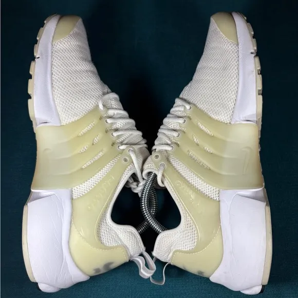 Size 11 - Women’s Nike Air Presto White shoes