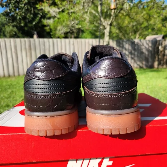 Size 12 - Nike Dunk SE Low Chocolate