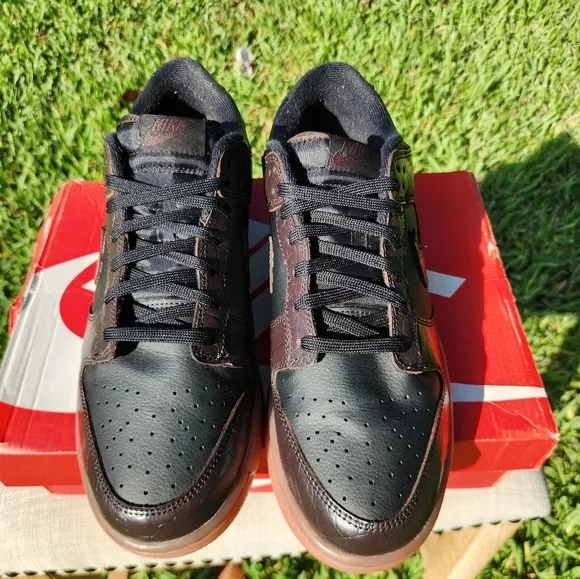 Size 12 - Nike Dunk SE Low Chocolate