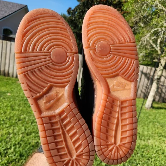 Size 12 - Nike Dunk SE Low Chocolate