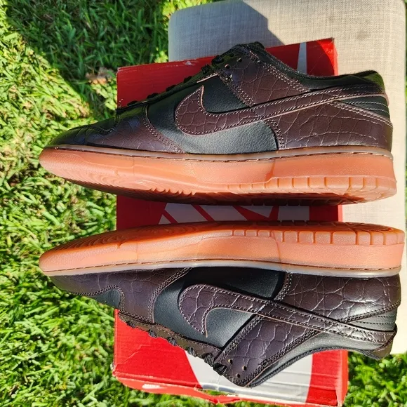 Size 12 - Nike Dunk SE Low Chocolate