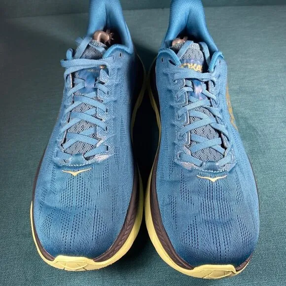 Size 12.5 - Men’s Hoka One Mach 4 green shoes
