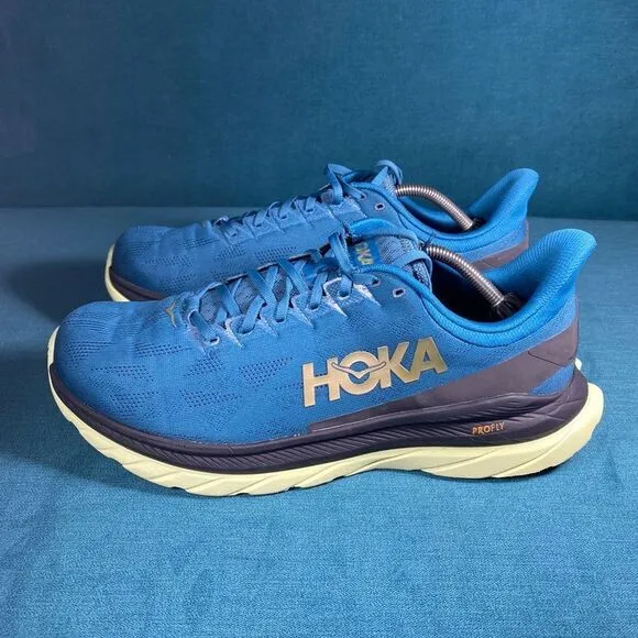 Size 12.5 - Men’s Hoka One Mach 4 green shoes