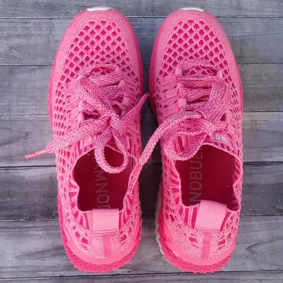 SIZE 7. NOBULL diamond knit runner women's activewear  running sneakers shoes.