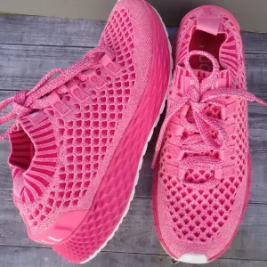 SIZE 7. NOBULL diamond knit runner women's activewear  running sneakers shoes.