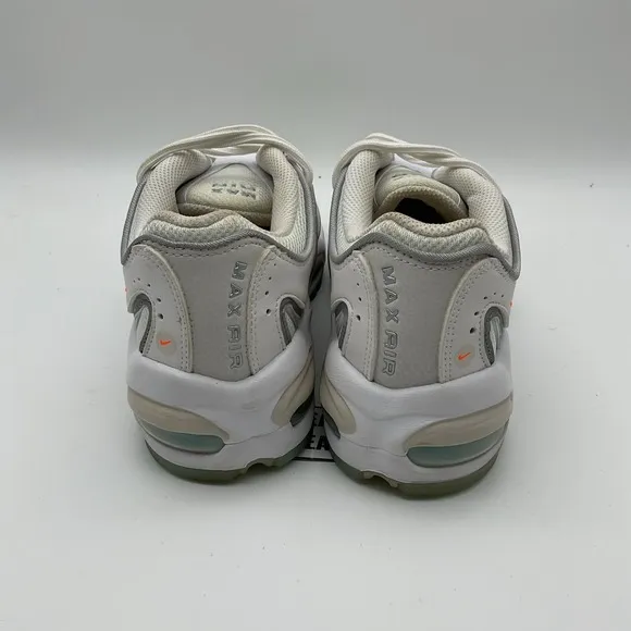 Size 7y- Nike Air Max Tailwind IV &quot;GS&quot; Shoe's White/Orange (CT1641-100)
