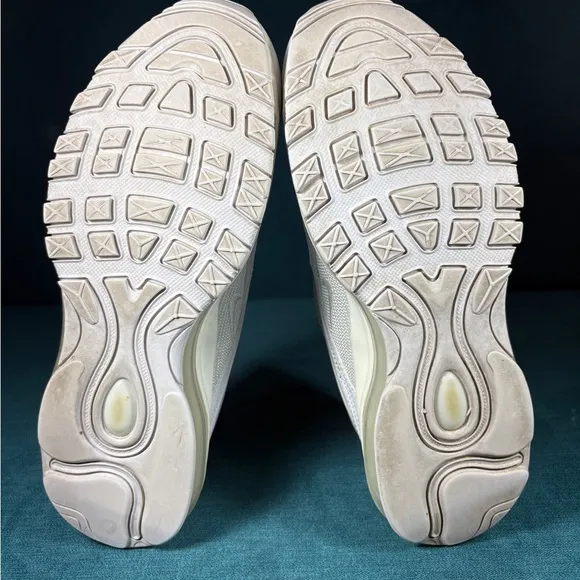 Size 8 - Women’s Nike Air Max 97 white shoes