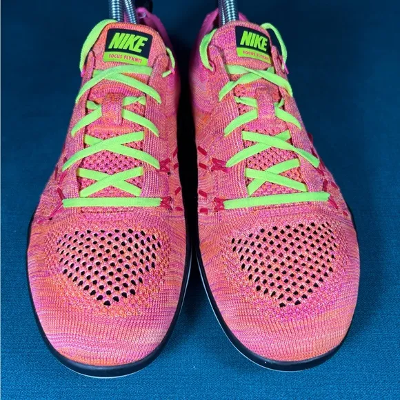 Size 8.5 - Women’s Nike Focus Flyknit multicolor shoes