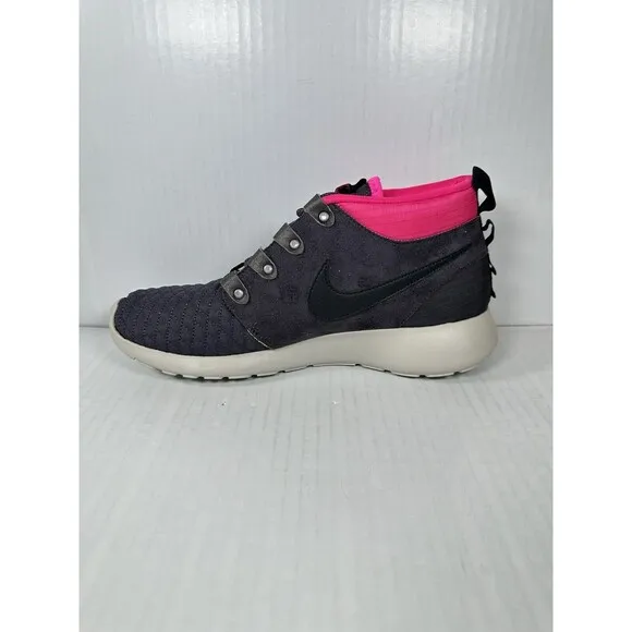 Size 9 Men’s Nike Roshe Run Sneakerboot Shoe Sneaker Navy Pink 615601-006 NEW