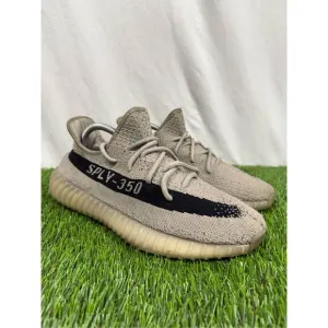 Size 9.5 - adidas Yeezy Boost 350 V2 Low Slate fire
