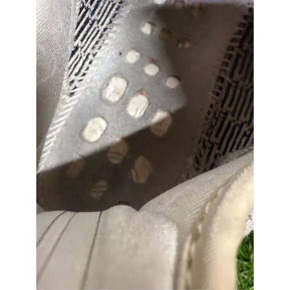 Size 9.5 - adidas Yeezy Boost 350 V2 Low Slate fire