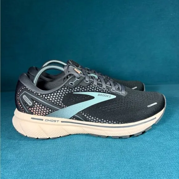 Size 10.5 - Women’s Brooks Ghost 14 shoes