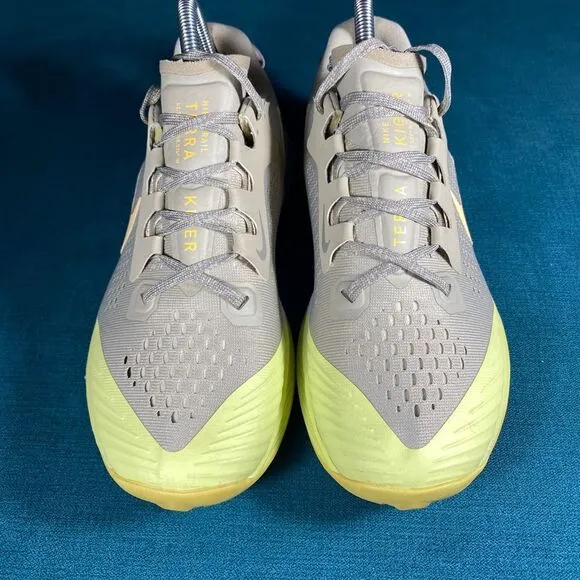 Size 8 - Women’s Nike Air Zoom Terra Multicolor shoes