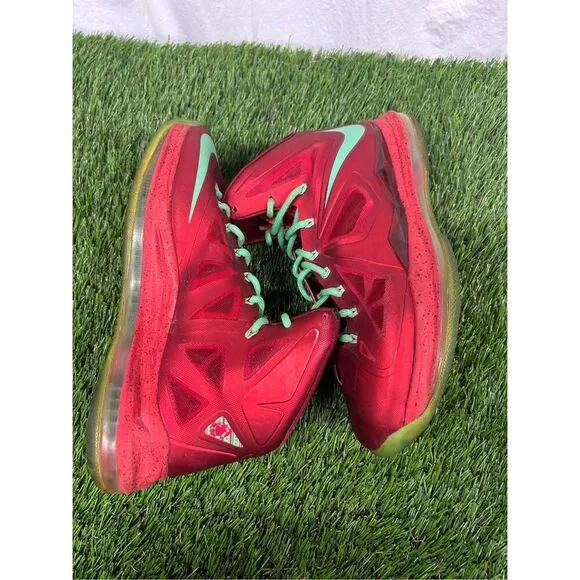 Size 9 - Nike LeBron 10 christmas 2012