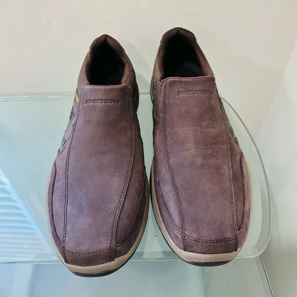 SKECHERS  Classic  Fit, Air Cooled Memory Foam Brown Shoes Men’s Size 10 NWOT