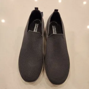 Skechers Go Walk Air Cooled GOGA MAT shoes. Size 13