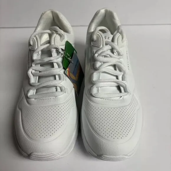 Skechers Women’s Uno 2-Air Around You Sneakers White, Size 6.5 M