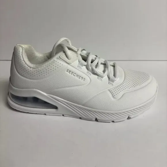 Skechers Women’s Uno 2-Air Around You Sneakers White, Size 6.5 M