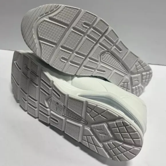 Skechers Women’s Uno 2 Air Around You Sneakers White, Size 9.5 M