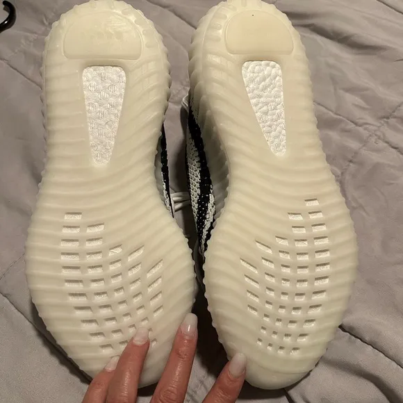 Sneakers - EUR41 or women’s 9.5 or men’s 7.5