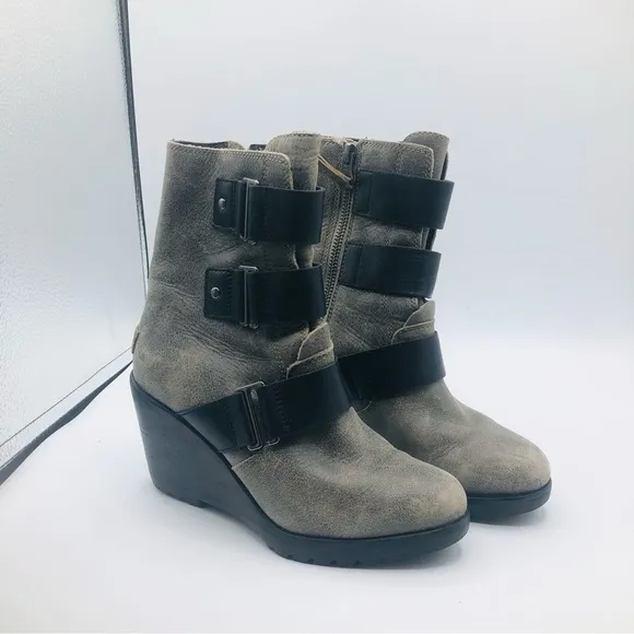 Sorel Wom“Boot Belted Straps Ankle Zipper 5.5