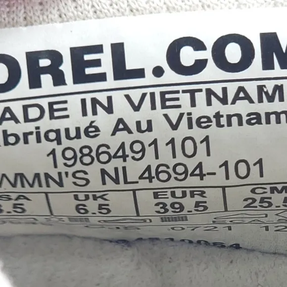 Sorel Women’s Kinetic Impact Lace Shoes White/Eraser Pink Size 8.5M US