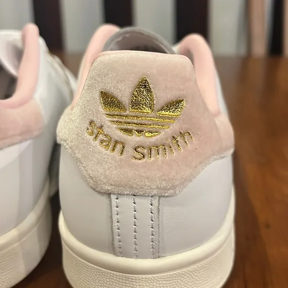Stan Smith Shoes Sneakers new IF7002 white pink Women’s Size 9