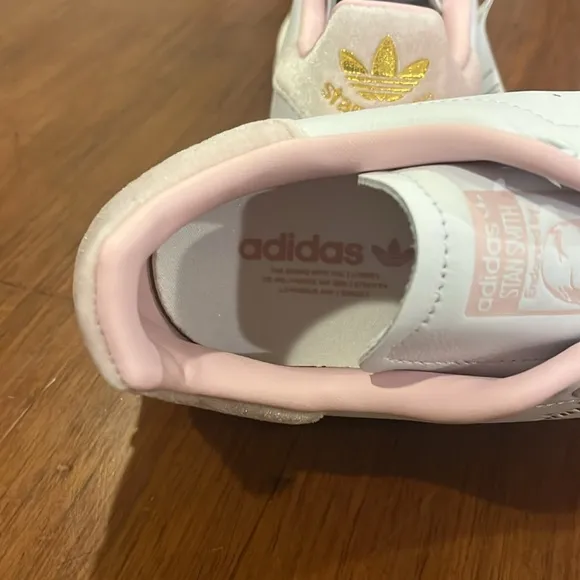 Stan Smith Shoes Sneakers new IF7002 white pink Women’s Size 9