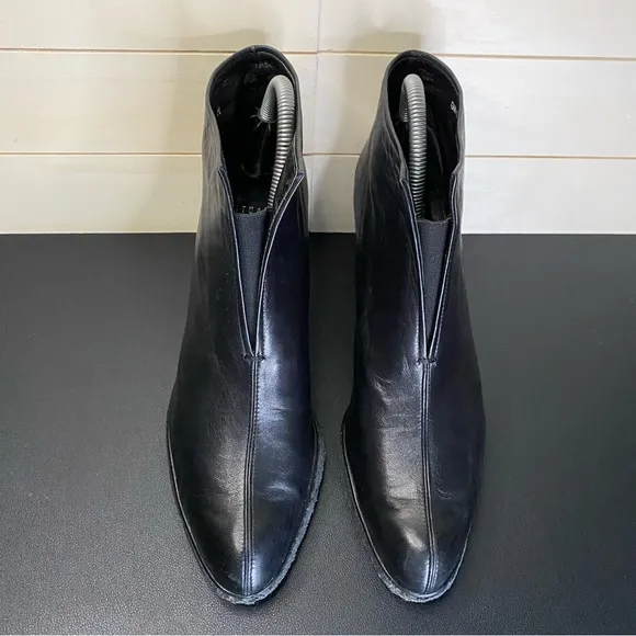 Stuart Weitzman Ankle Boots Women's Size 8 Shoes M Black Leather Split Toe Wedge