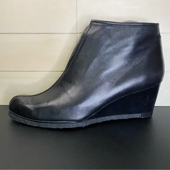 Stuart Weitzman Ankle Boots Women's Size 8 Shoes M Black Leather Split Toe Wedge