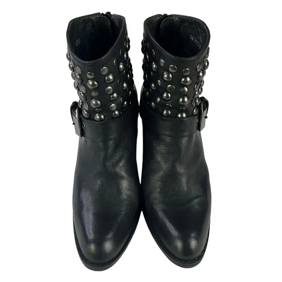 Stuart Weitzman City Slicker Studded Western Leather Ankle Boots Womens Size 6.5