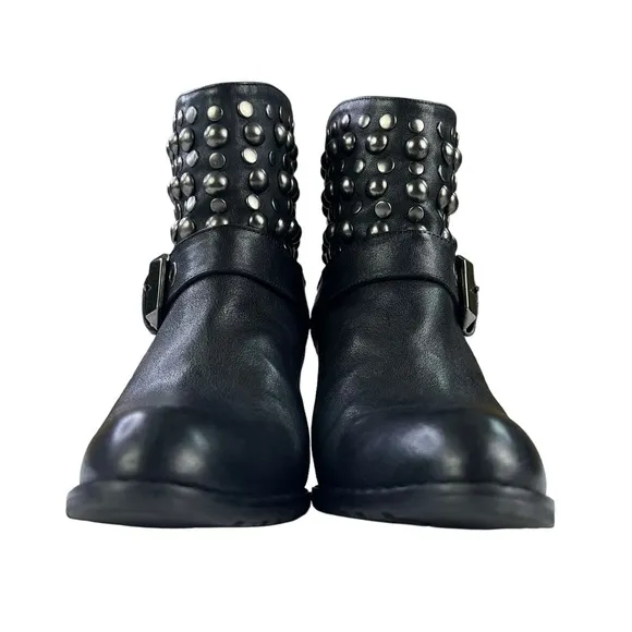 Stuart Weitzman City Slicker Studded Western Leather Ankle Boots Womens Size 6.5