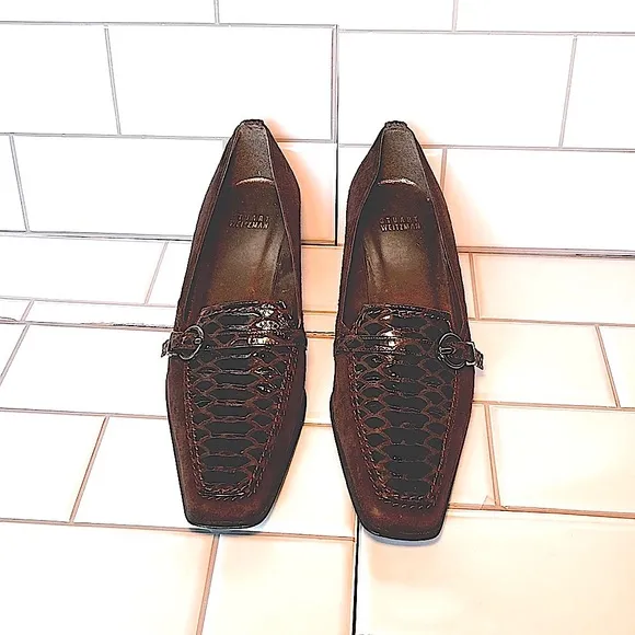 Stuart Weitzman Women Low Heel Brown Crocodile Pumps Size 8.                  K