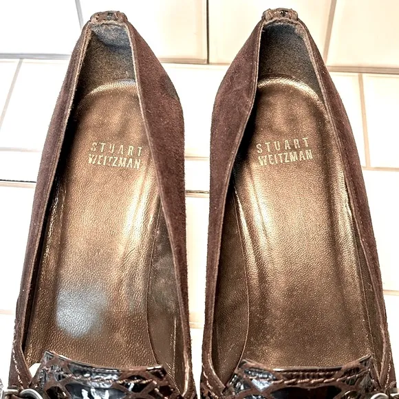 Stuart Weitzman Women Low Heel Brown Crocodile Pumps Size 8.                  K