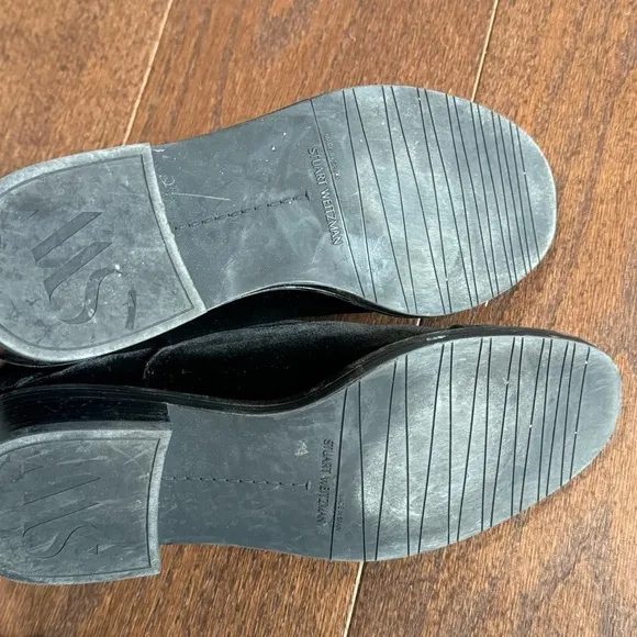 Stuart Weitzman Women’s Black Velvet Shoes Size 9