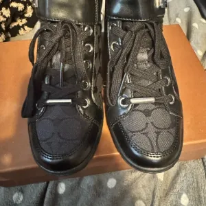 Stylish Black Women’s  Shoes